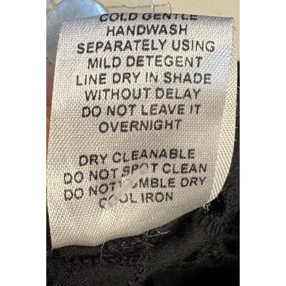 Natalie Martin Size Medium Black Eyelet Dress Unlined Buttons Resort Beach READ - Picture 10 of 10